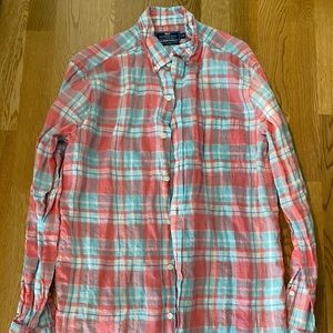 Vineyard Vines button down shirt